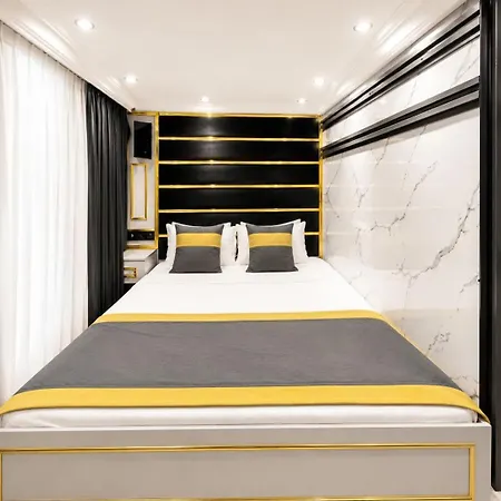 Apart Otel Taksım Larıssa Resıdence 4*