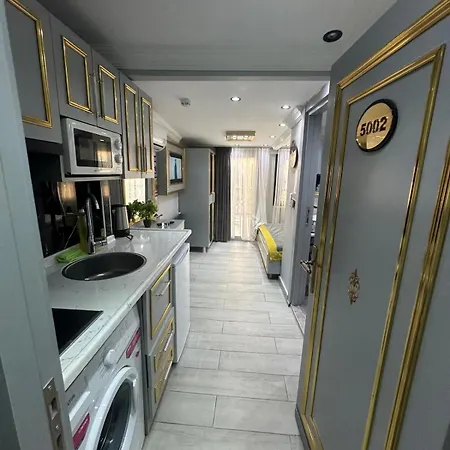 아파트호텔 Taksim Larissa 4*