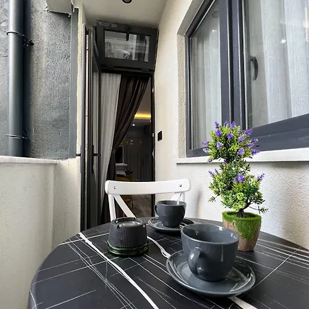 Taksim Larissa Aparthotel 4*