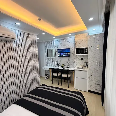 Taksim Larissa