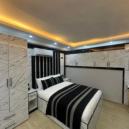Taksim Larissa 아파트호텔 4*