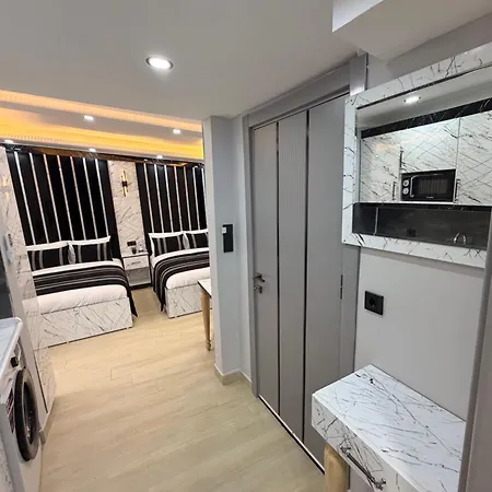 Taksim Larissa 아파트호텔 4*
