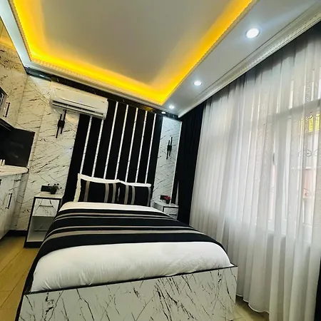 Taksim Larissa