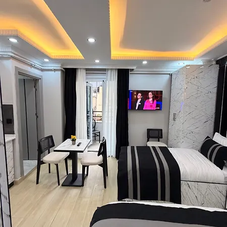 Taksim Larissa