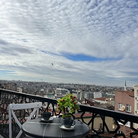Taksim Larissa 4* איסטמבול